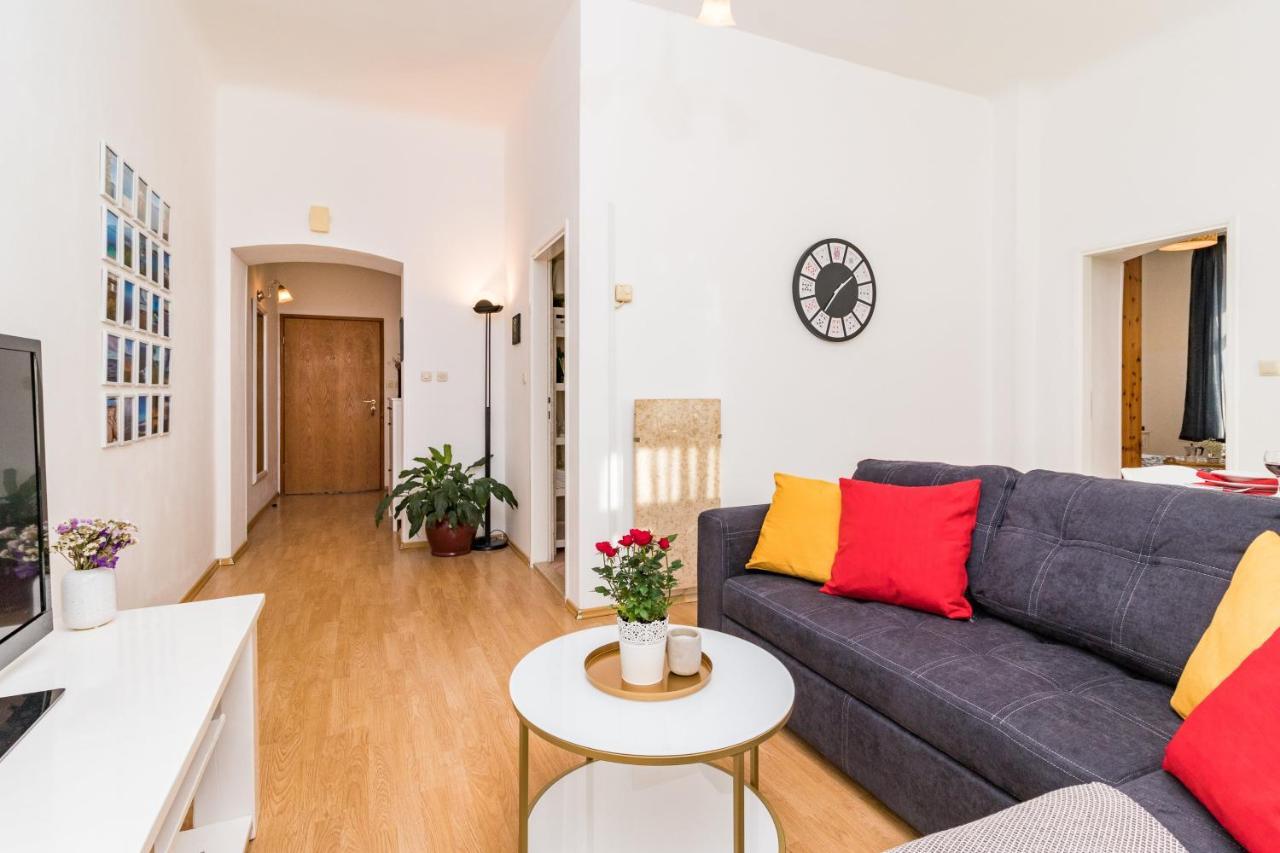 Apartman Lussi Pula Exteriér fotografie