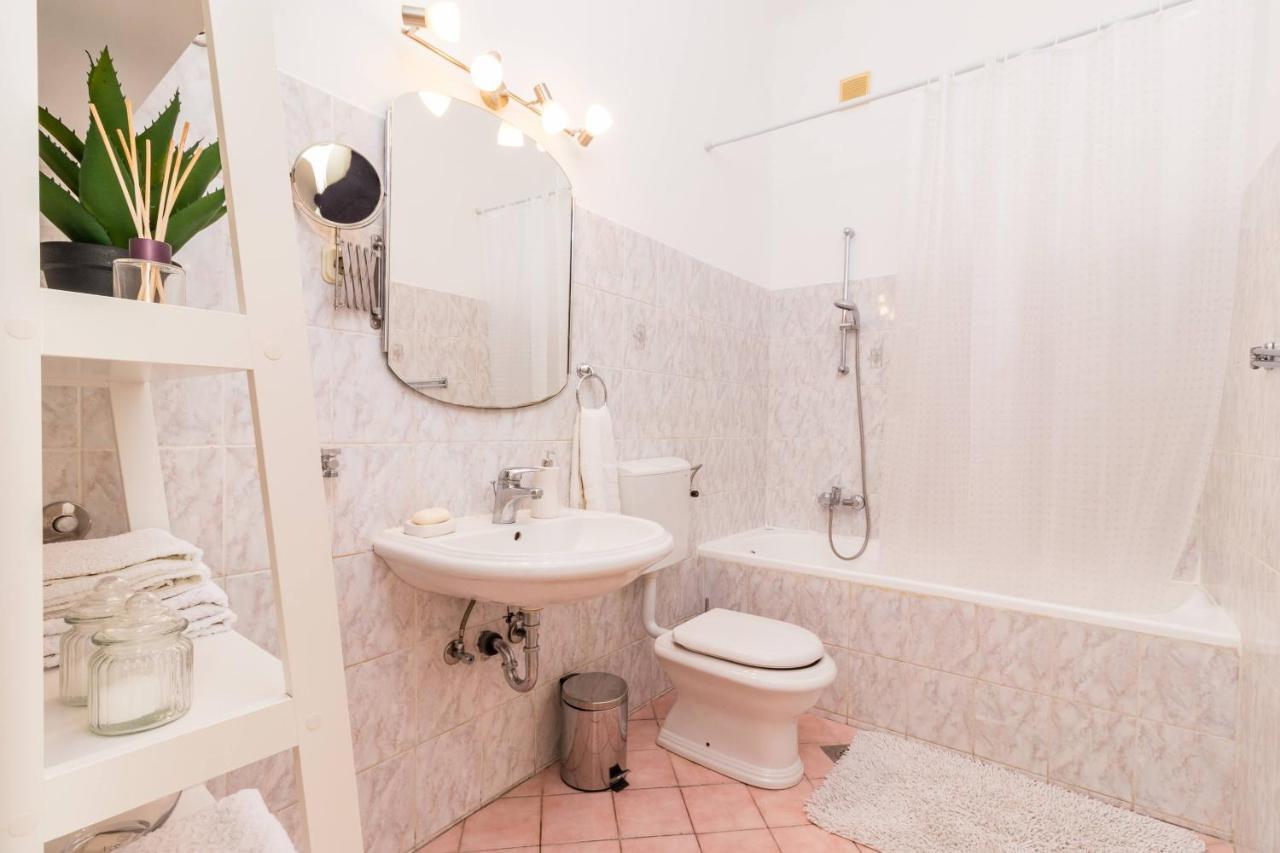 Apartman Lussi Pula Exteriér fotografie