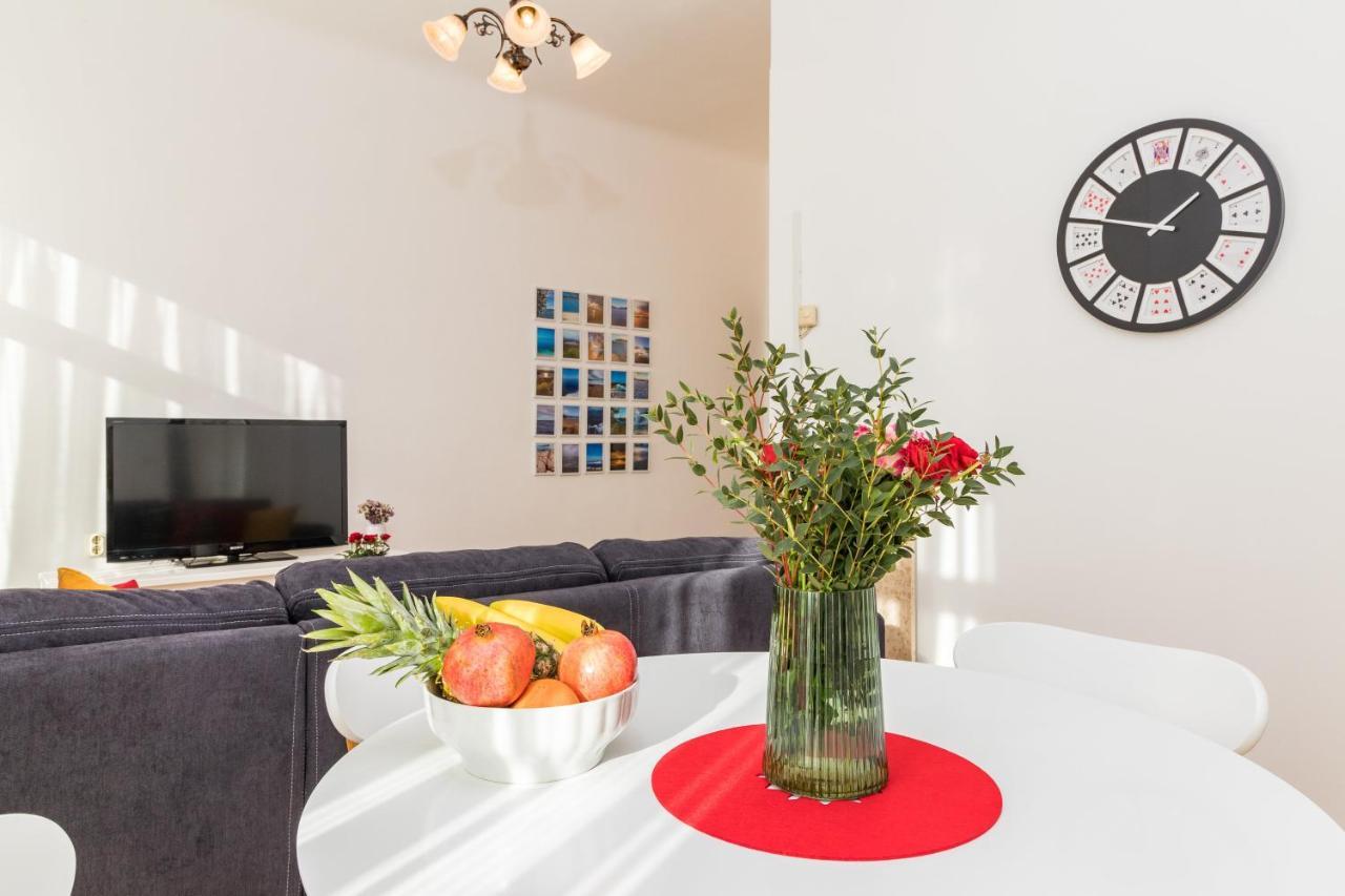 Apartman Lussi Pula Exteriér fotografie