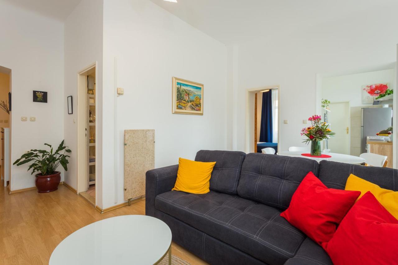 Apartman Lussi Pula Exteriér fotografie