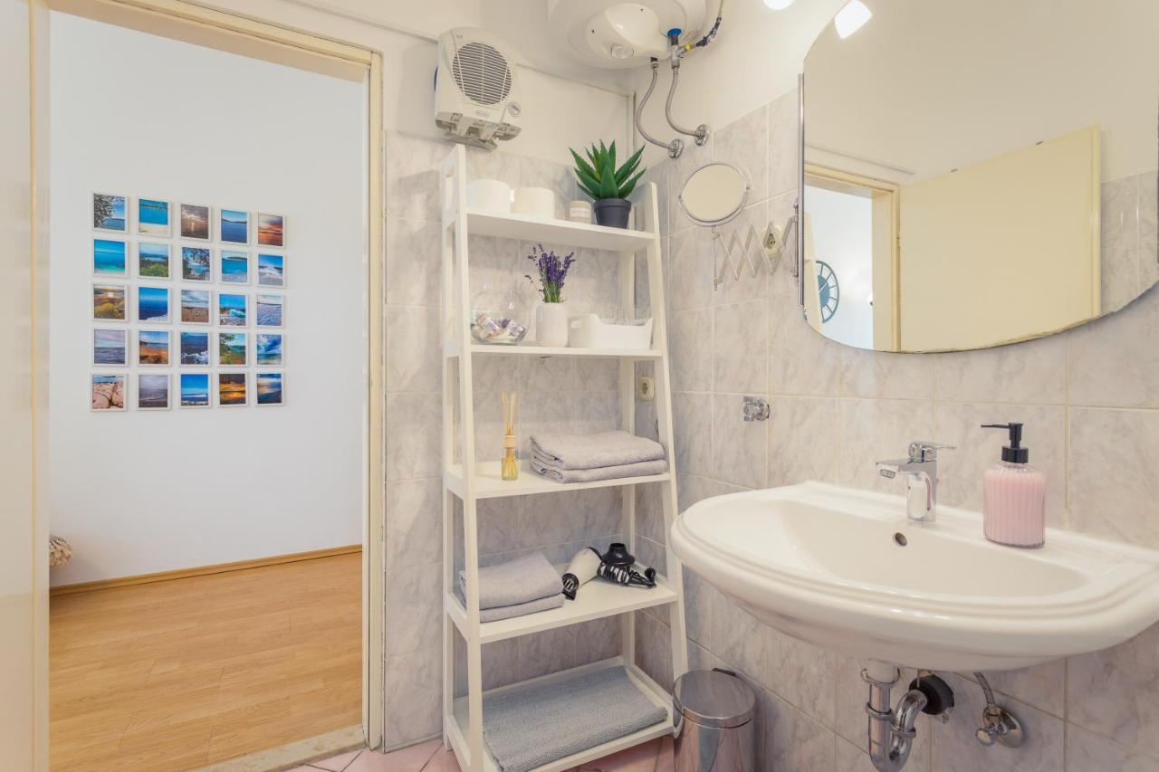 Apartman Lussi Pula Exteriér fotografie