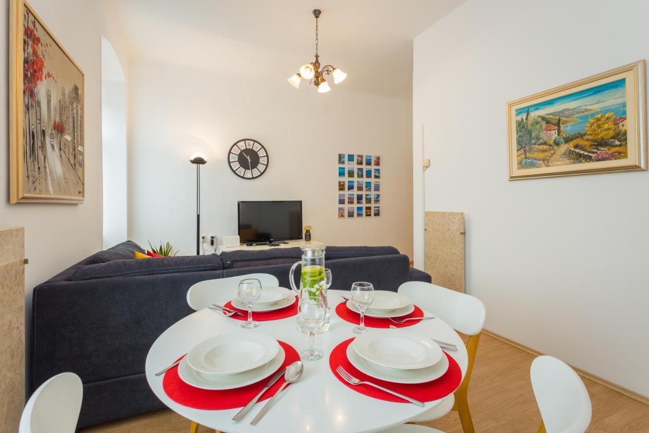Apartman Lussi Pula Exteriér fotografie